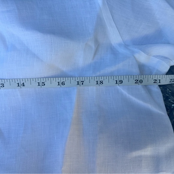 Faconnable woman’s large white linen long sleeve blouse - Picture 6 of 6